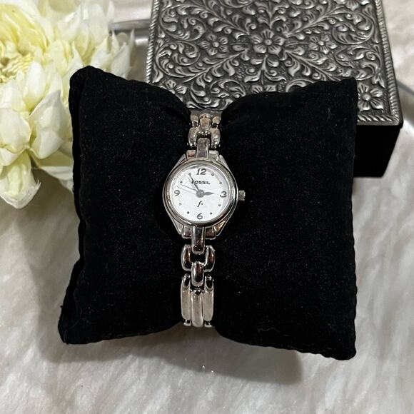 Fossil F2 ES8969 Stainless Steel Analog Quartz Silver Link Bracelet Wrist Watch - Picture 1 of 13